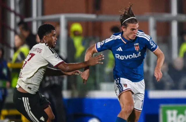 Como Standouts Ramon, Da Cunha and Douvikas Shine Against Manchester United