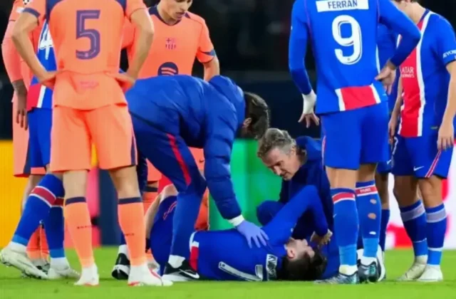 Kvaratskhelia Ruptures ACL in PSG’s Champions League Win Over Barcelona