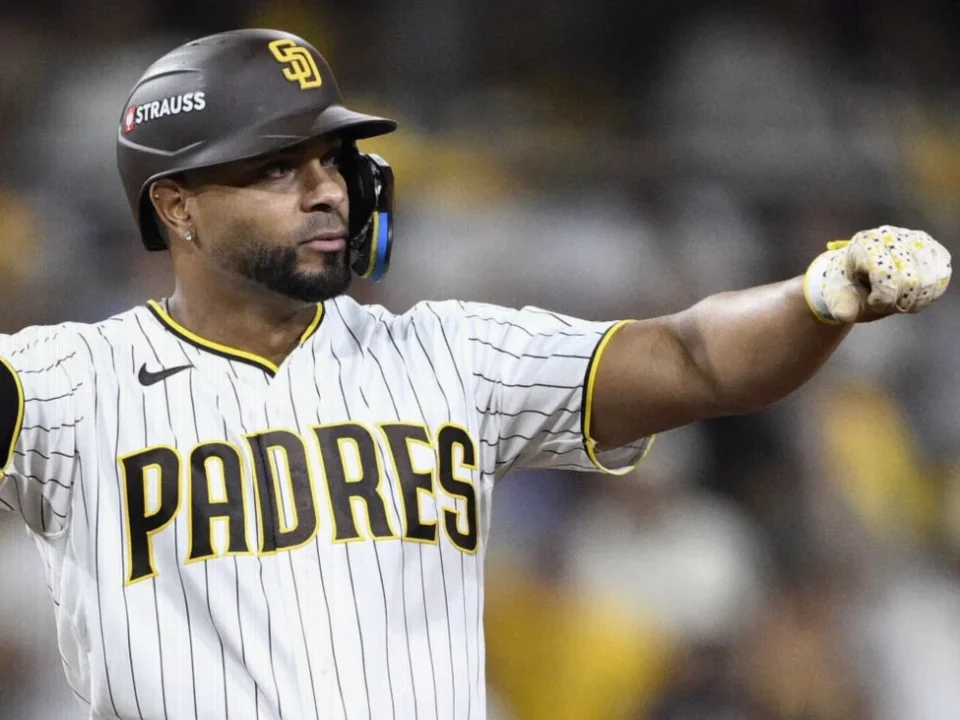 Xander Bogaerts Guides Padres Through Cubs Sweep in NL Wild Card Series