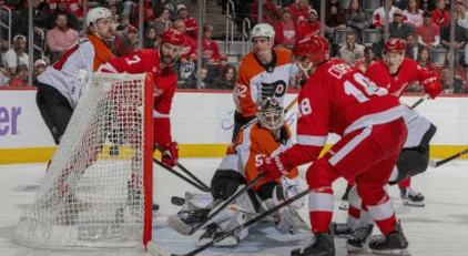 Andrew Copp’s Late Goal Lifts Red Wings Past Flyers 2-1