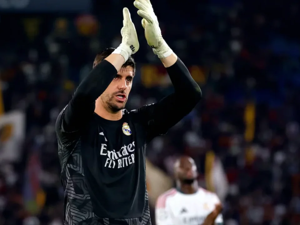 Courtois Calls for VAR Consistency Ahead of Barcelona vs Real Madrid