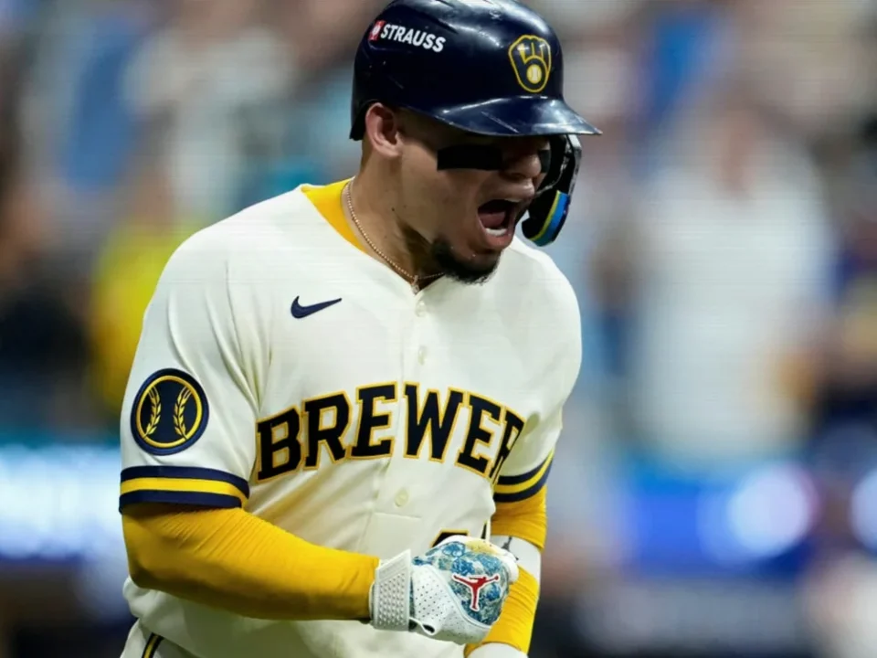 Brewers Rally Past Dodgers for 2-0 NLCS Lead