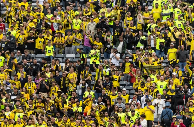 Borussia Dortmund App Rewards Fans for Ditching Phones on Matchdays