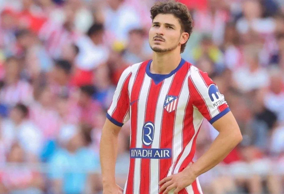 Julián Álvarez Parts Ways With Agent as Atlético Madrid Exit Talk Grows
