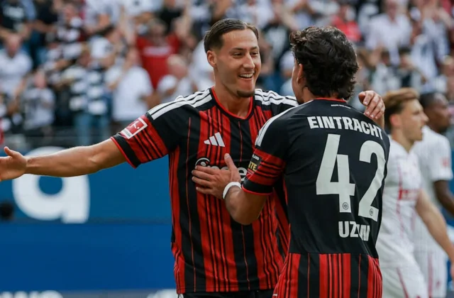 Hütter Faces Frankfurt Forward Dilemma After Ebnoutalib’s Rise