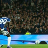 Feyenoord Come Back to Hand Como First Champions League Defeat