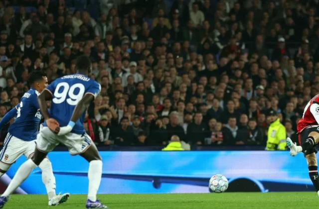 Feyenoord Come Back to Hand Como First Champions League Defeat