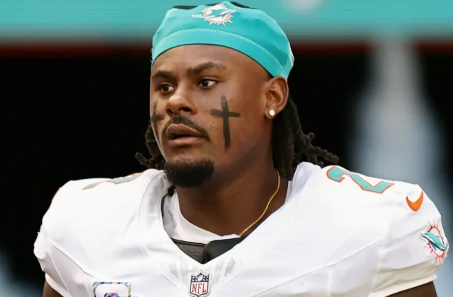 Jeff Hafley Keeps Dolphins’ Starting QB in Place Through Bye