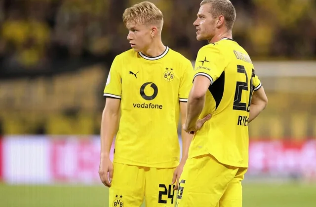 Julian Ryerson Injury Leaves Dortmund Short at Wing-Back