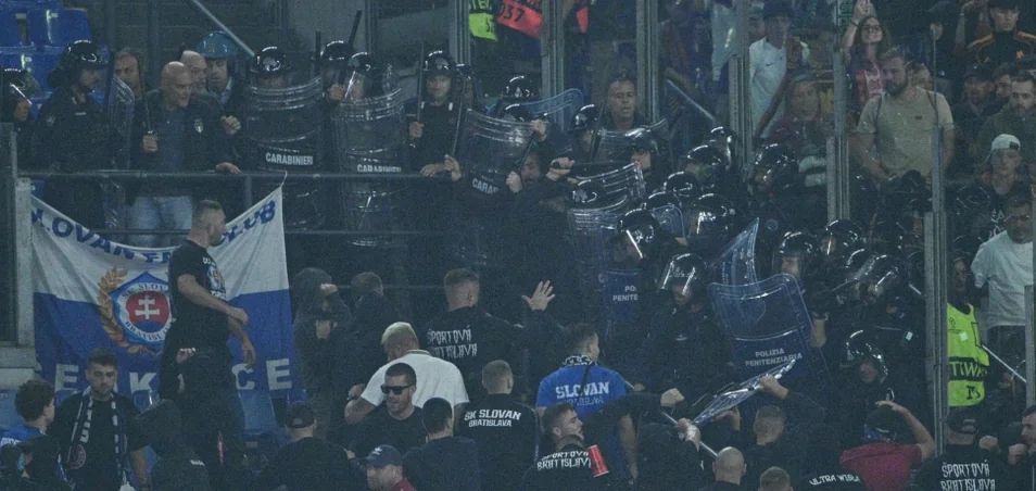 Two Arrests After Roma-Slovan Clashes Involving Polish Ultras