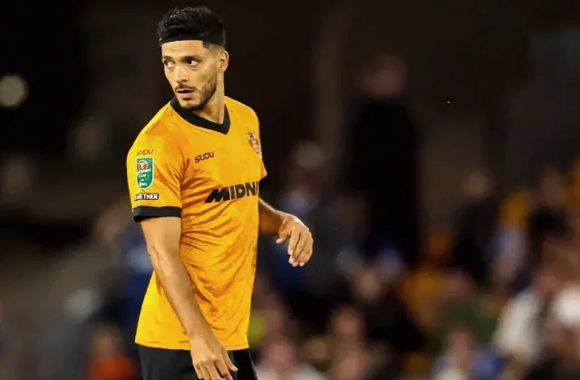 Raúl Jiménez Set for Knee Surgery After Wolves Injury Setback