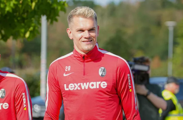 Matthias Ginter Extends SC Freiburg Stay in Major Boost
