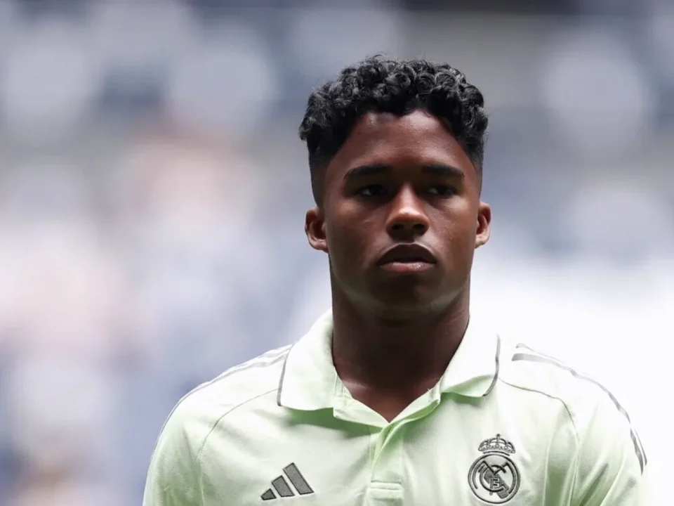 Endrick Considers Roma Loan Move for More Playing Time
