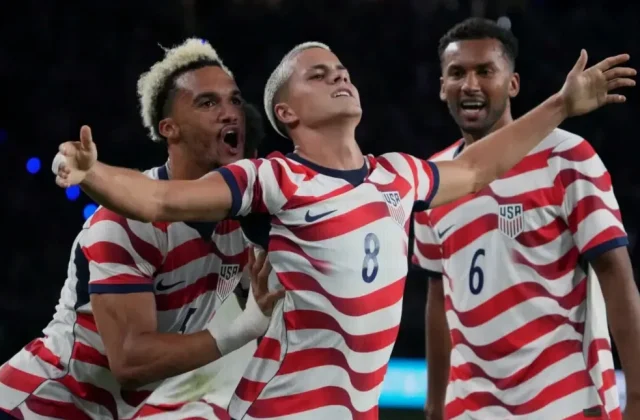 United States Punish Mexico Errors in 3-0 Friendly Win