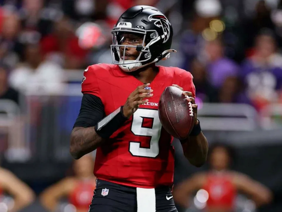 Michael Penix Jr. Expects Quick Return After Rib Injury vs. Ravens