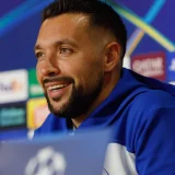 Farioli Warns Porto as In-Form Betis Await in Seville