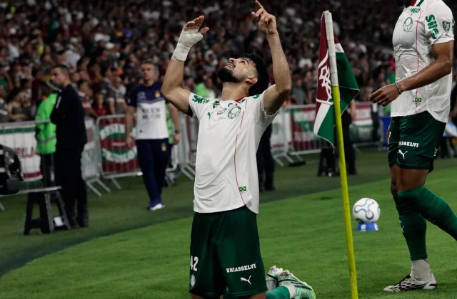 Flaco López Scores as Palmeiras Beat Fluminense in Libertadores Semi-Final