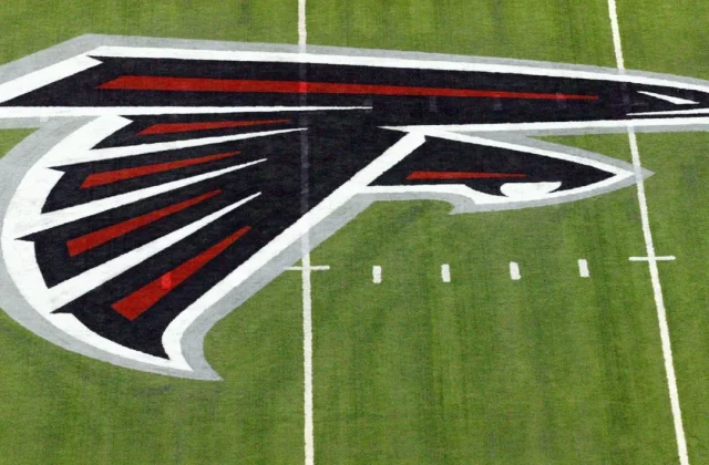 Falcons Mourn Franchise Legend and Six-Time Pro Bowler Jeff Van Note at 80