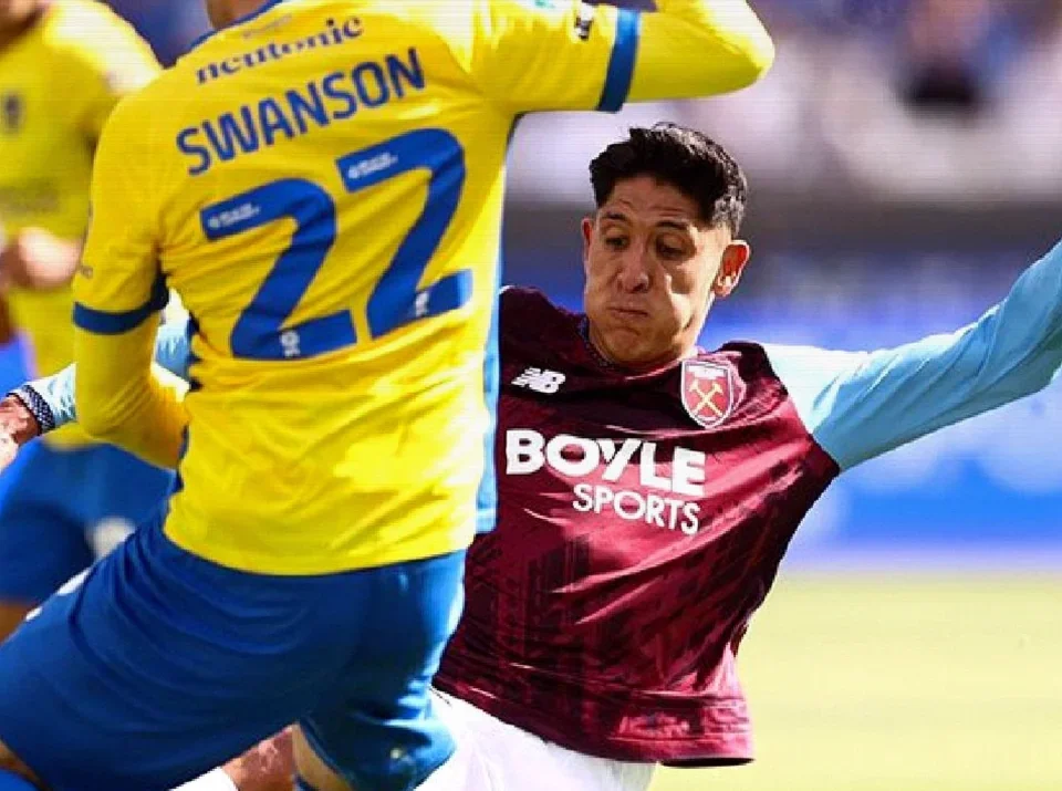Edson Álvarez Returns for West Ham in Wycombe Friendly