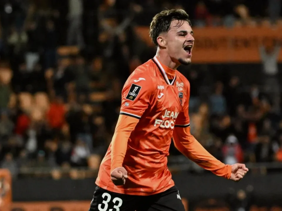 Gabin Bernardeau’s First Ligue 1 Goal Seals Lorient Win Over Paris FC