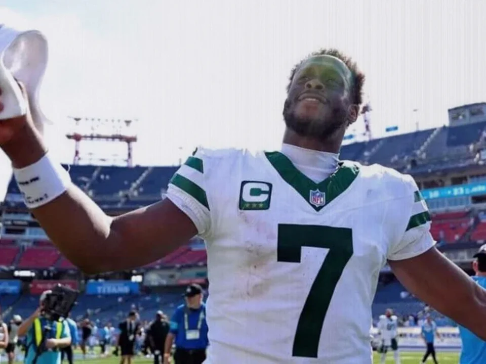 Geno Smith’s Steady Start Gives Jets the QB Stability They’ve Sought