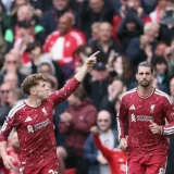 Isak Seals Liverpool Comeback Win Over Nine-Man Brentford