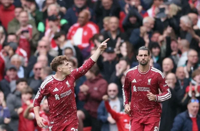 Isak Seals Liverpool Comeback Win Over Nine-Man Brentford