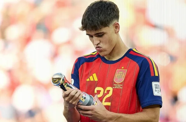 Pau Cubarsí Leads 2026 Golden Boy Award Shortlist
