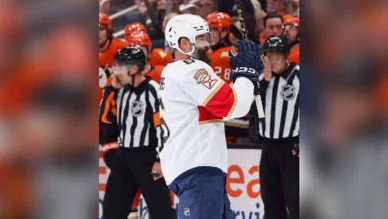 Ducks Fans Honor Former Captain Radko Gudas in Honda Center Return