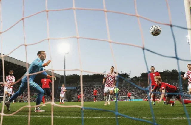 Anthony Gordon Shines as England Thrash Croatia 7-0