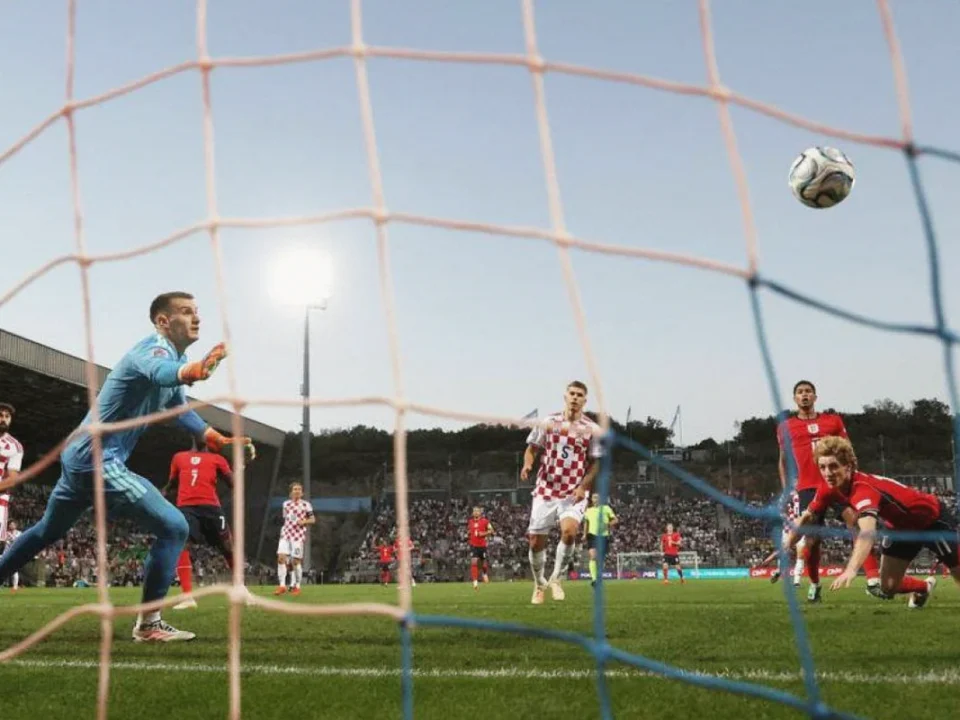 Anthony Gordon Shines as England Thrash Croatia 7-0