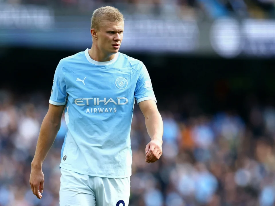 Erling Haaland Urges Manchester City Squad to Stay United Amid Controversy