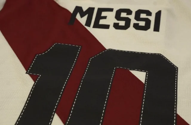 River Plate Names Lionel Messi Honorary Member at Monumental Farewell