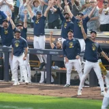 Brewers Enter NLDS Expecting a World Series Breakthrough