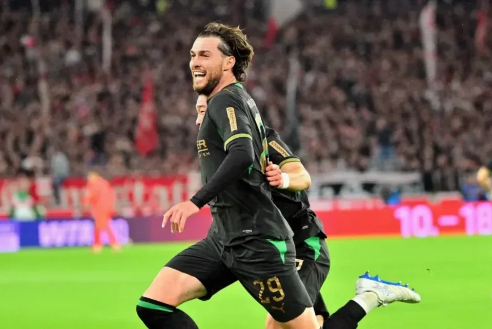 Borussia Mönchengladbach Earn First Bundesliga Win in Stuttgart
