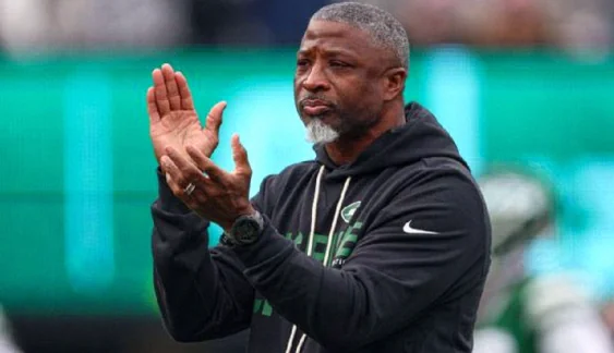 Jets Coach Aaron Glenn Faces Crucial Test Against Surging Browns