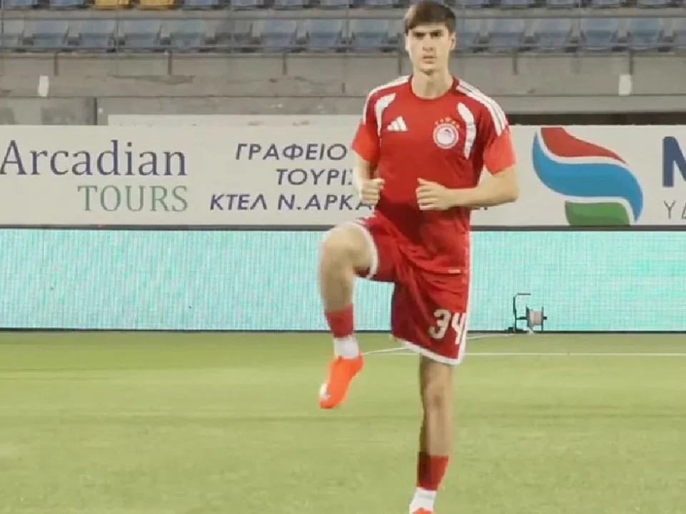 Armando González’s Olympiacos Role Shrinks Under Imanol Alguacil