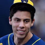 Christian Yelich’s Quiet Leadership Sets Tone for Brewers Clubhouse