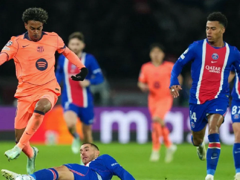 PSG Beat Barcelona 4-2 as Lamine Yamal’s Late Hope Fades