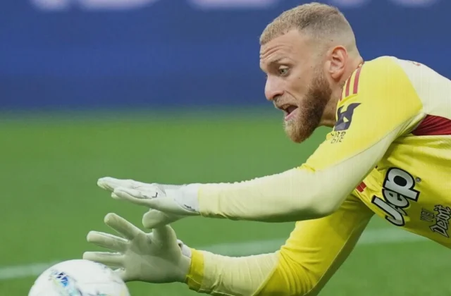 Bologna Assess Goalkeeper Options as Palladino Reshapes the Squad