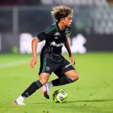 Lens Teen Mezian Mesloub Emerges as a Champions League Prospect