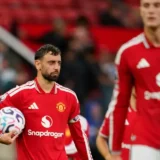 Bruno Fernandes and Michael Carrick Clash After Manchester United’s Como Defeat