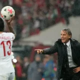 Italy Aim to Build Momentum Against Struggling Turkey