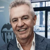 Javier Aguirre Changes Valencia’s Long-Standing Mestalla Bench Tradition