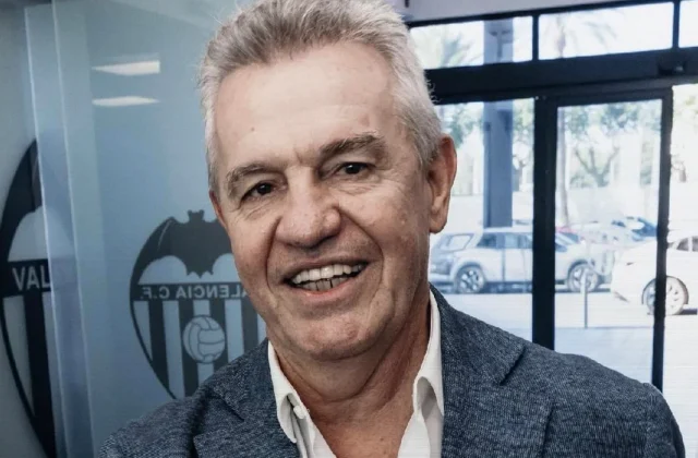 Javier Aguirre Changes Valencia’s Long-Standing Mestalla Bench Tradition