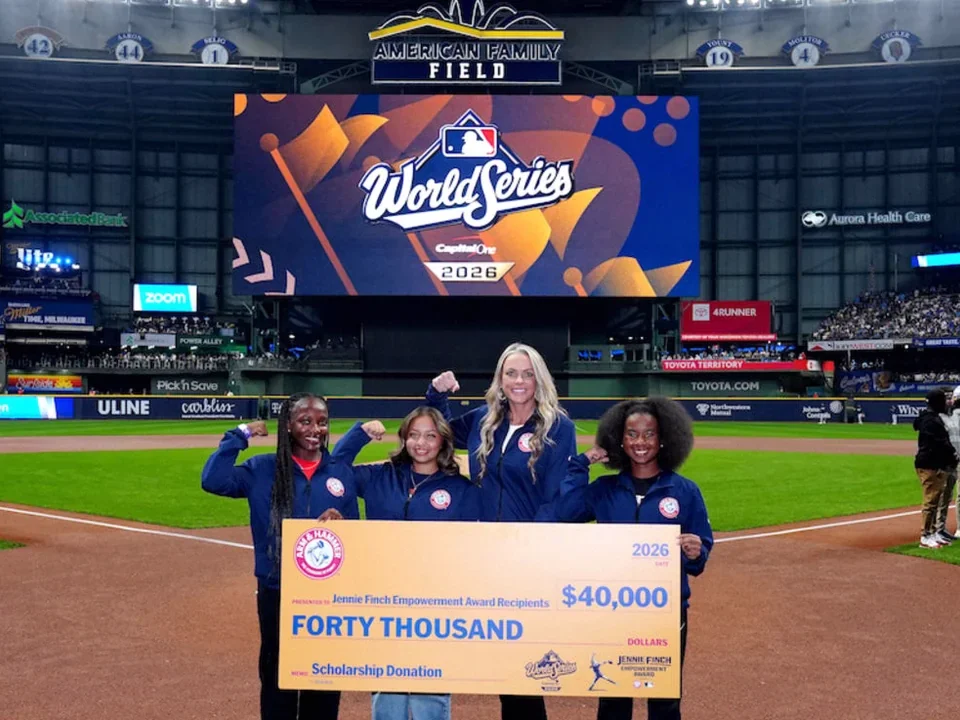 Alina Elias, Kayleigh Allen and Janiya Pillow honored at World Series