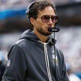 Jim Harbaugh Says Chargers OC Mike McDaniel Is Safe After 0-4 Start