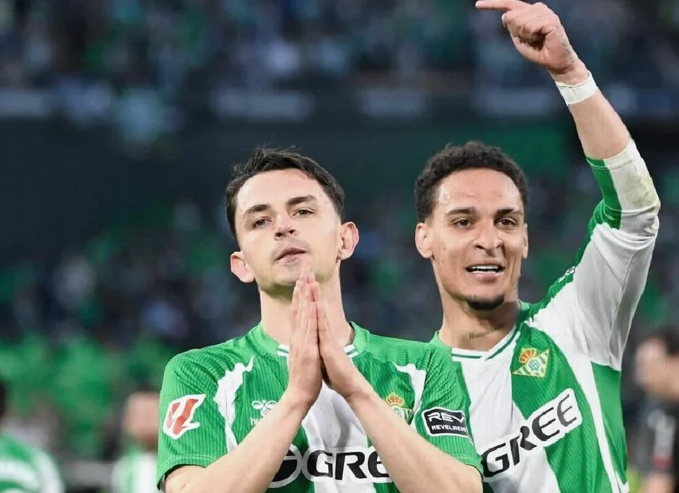 Antony Reports Burglary at Home After Real Betis Beat Porto