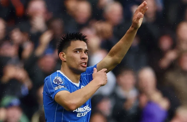 Diego Gómez Stuns Crystal Palace with Long-Range Goal in Brighton’s 5-0 Win