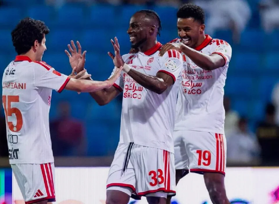 Quiñones Stars as Al Qadsiah Crush Al Kholood 5-0